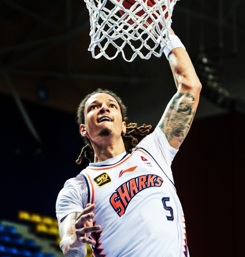 法夫尔：CBA水平逼近NBA