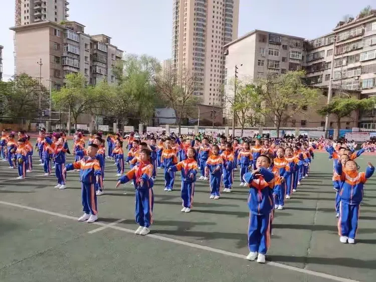 包含荆州女足拚搏进取!拼尽全力迎接挑战的词条