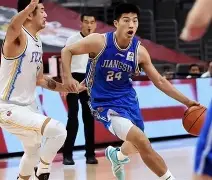 关于毕包想外租队内前锋贾洛，后者仍坚信自己能在毕包立足的信息